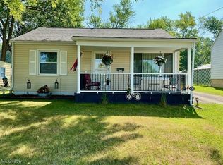 1964 Bonnie Brae Ave NE, Warren, OH 44483