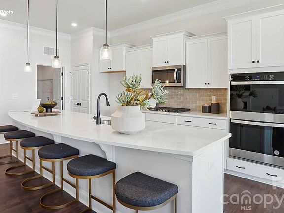 6th image of this home