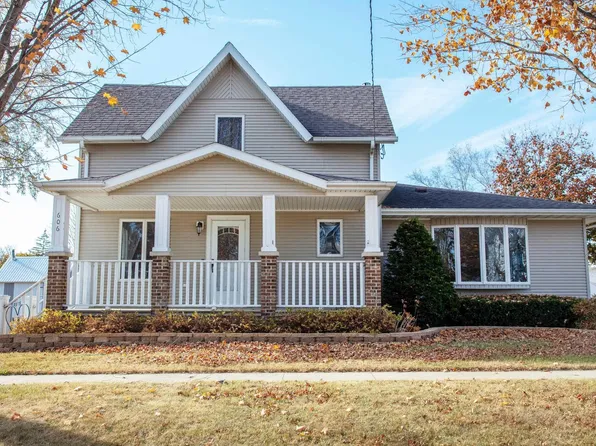 606 3rd St SE, Tripoli, IA 50676