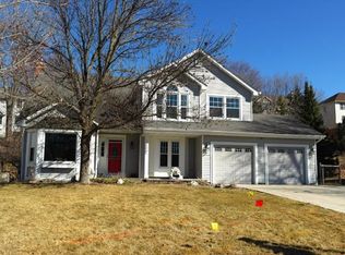 12600 Driftwood Ct, Apple Valley, MN 55124