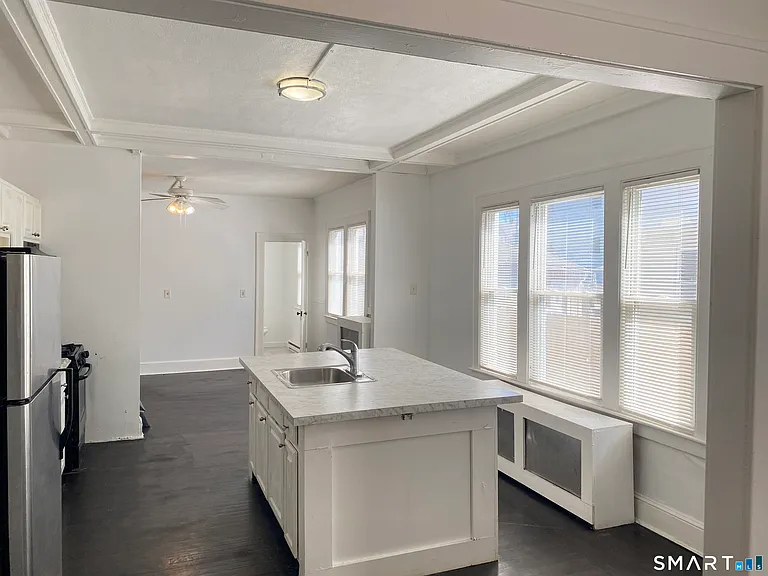 54-56 Westbourne Pkwy #1 — Photo 5