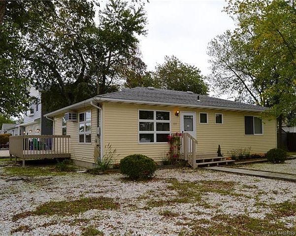 1st image of 557 Garfield Ave