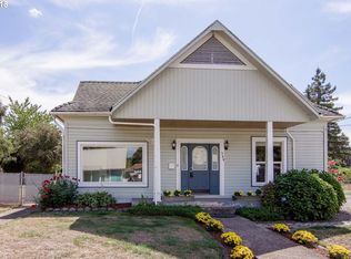 349 Quincy Ave, Cottage Grove, OR 97424