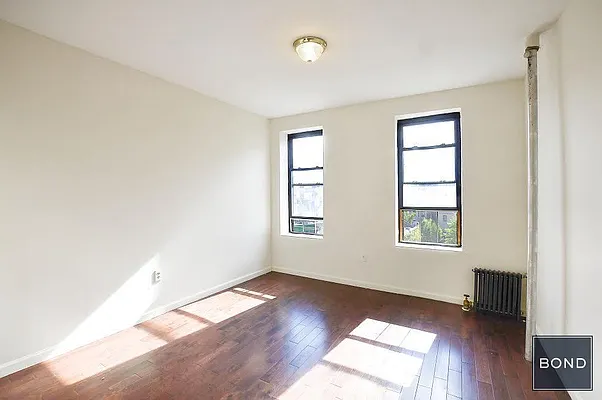 Rented by Bond New York | media 32