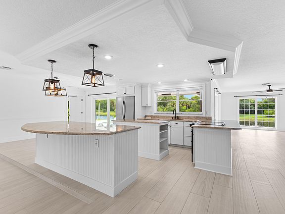 4th image of 18561 Misty Lake Drive