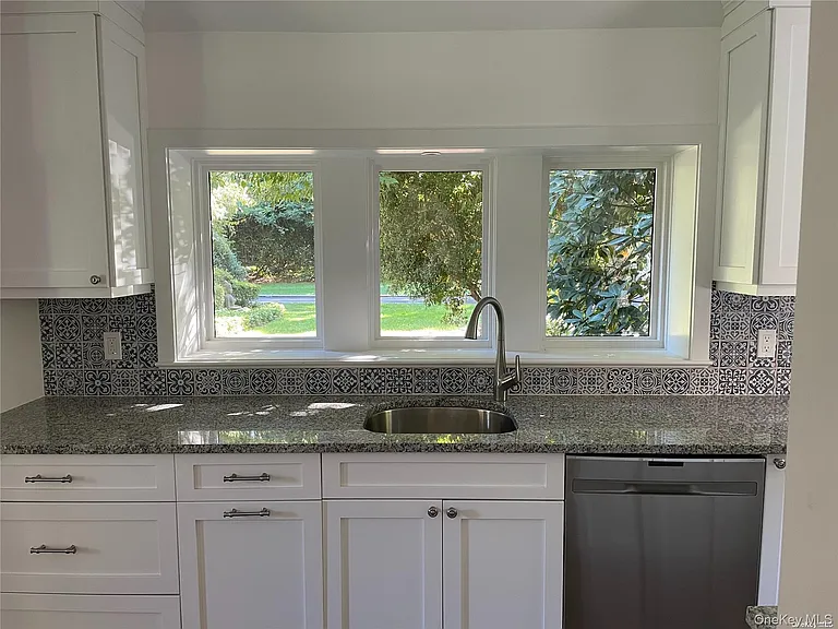 8 Valley Rd — Photo 11