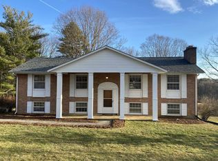 2010 Linwood Ln, Blacksburg, VA 24060
