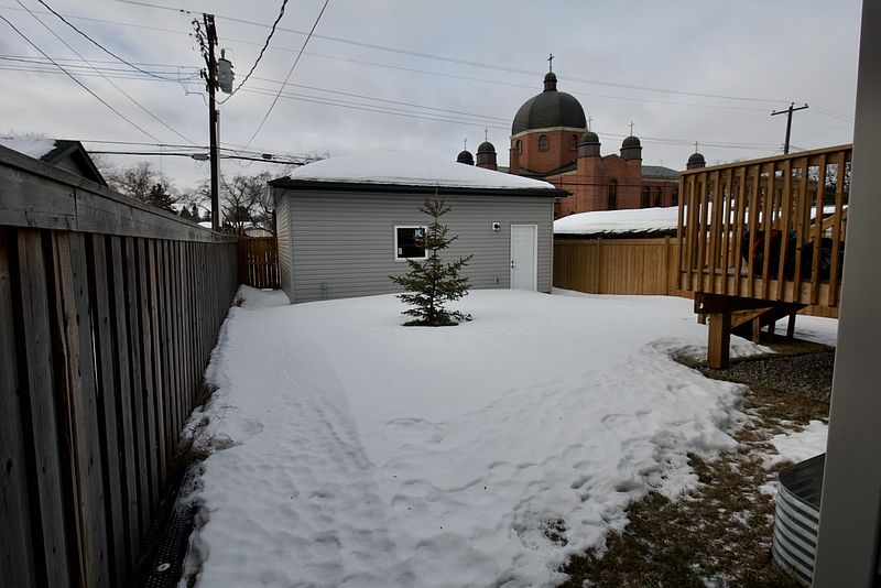 Edmonton House for rent - 4 Bedrooms — photo 3