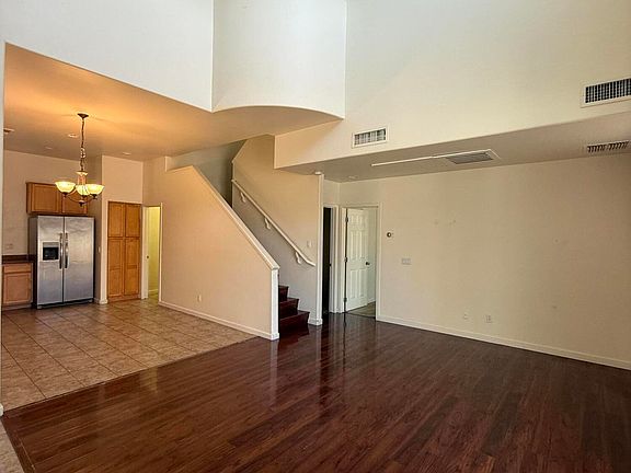 2nd image of 544 N ALMA SCHOOL Road #16
