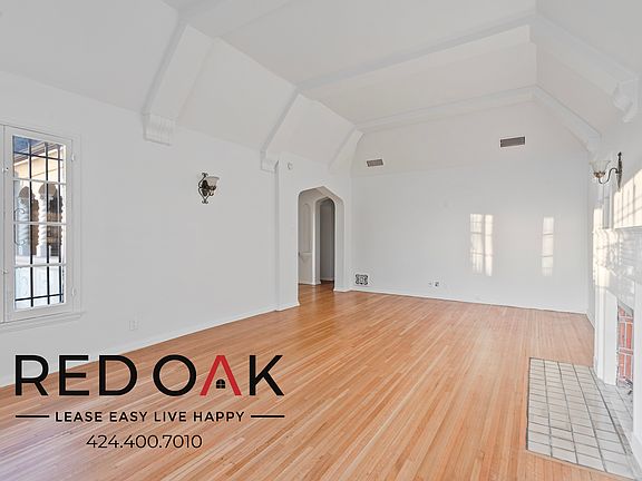 4th image of 218 S Detroit St #218