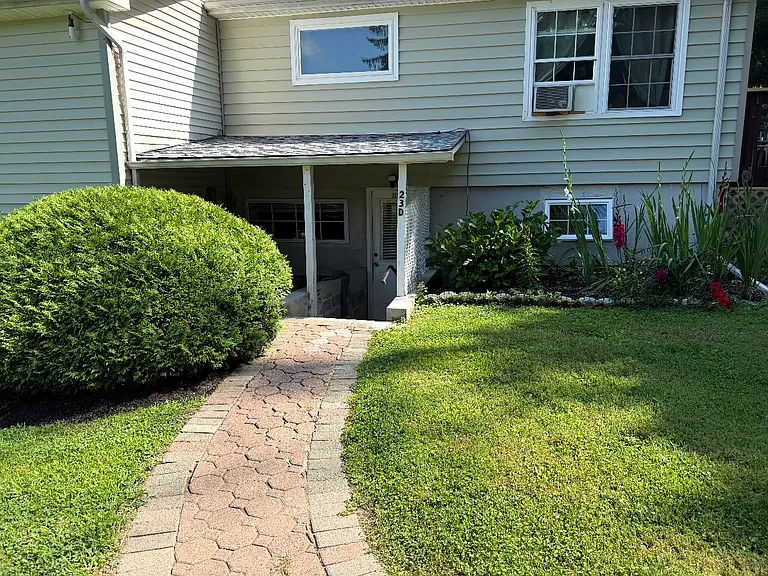 23D Buttonwood Rd #D — Photo 1