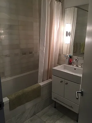 Rented by Kingstone Realty Inc | media 1