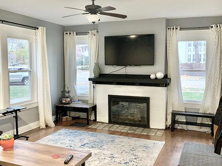 415 Greenway Ter — Photo 4