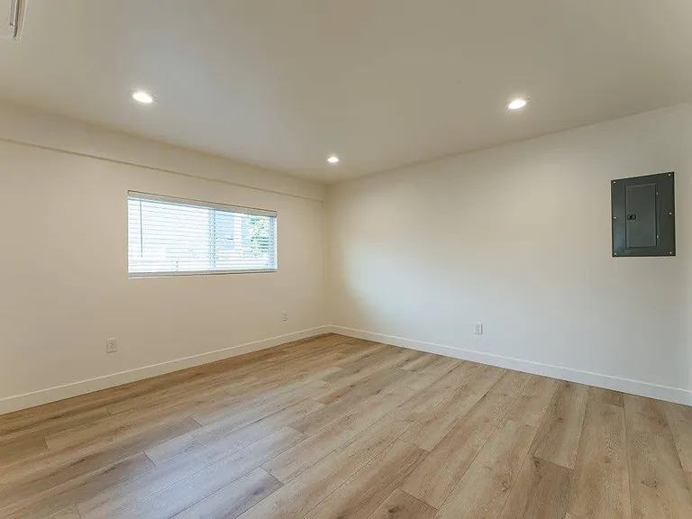 803 Maryann Dr #6 — Photo 13