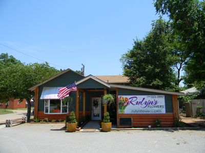 914 Court Ave, Clinton, OK, 73601