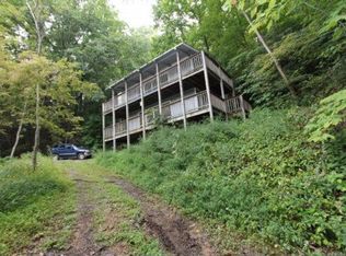 1403 Tyrolea Ct, Gatlinburg, TN 37738