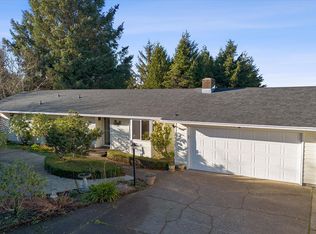 420 SW Overlook Dr, Waldport, OR 97394