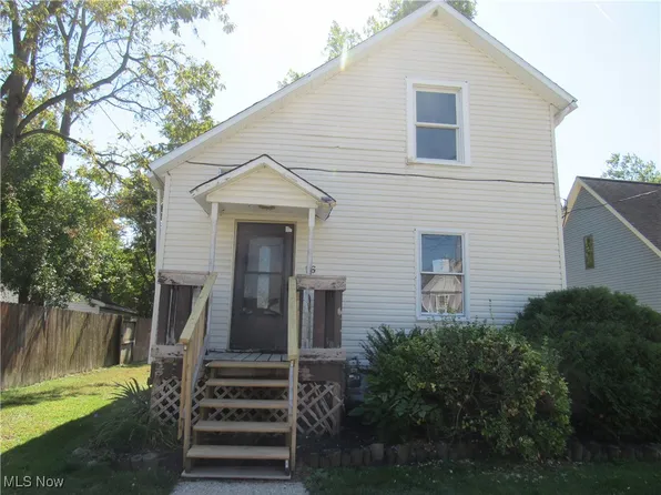 116 Oak St, Elyria, OH 44035
