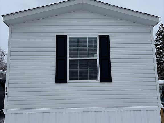 2nd image of 179 Canyon Vlg #179