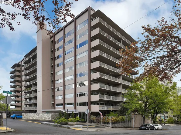 2323 SW Park Pl Unit 302, Portland, OR 97205