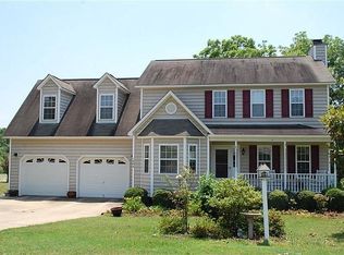 1004 Holland Ridge Dr, Raleigh, NC 27603