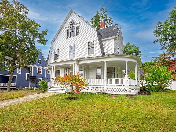 2nd image of 217 Lawrence St