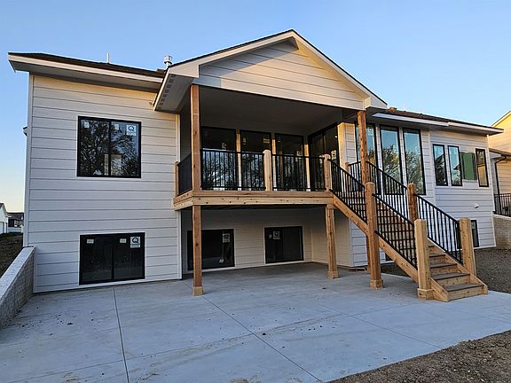4th image of 1029 W Silverstone Ct