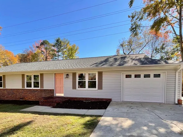 38 Amy Ln, Taylors, SC 29687