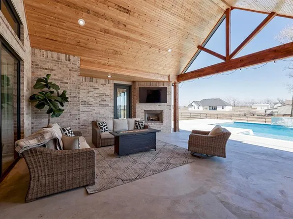 223 Shelby Cir, Goldsby, OK 73093