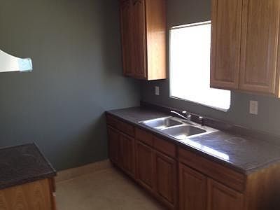 2nd image of 519 Venice Way APT 6