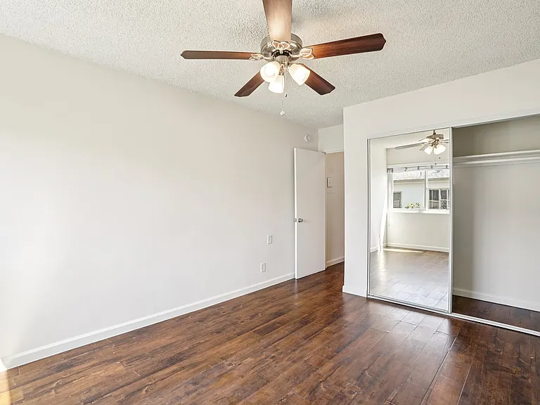 3715 W 27th St — Photo 20