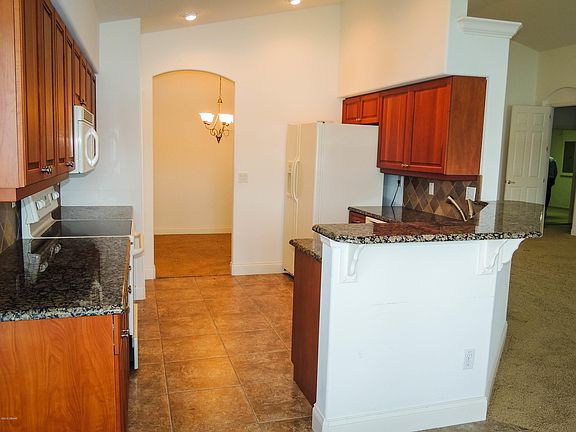 5th image of 5416 Daylily St