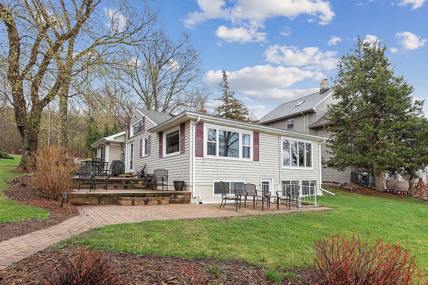 N6781 Harrison Rd, Hilbert, WI 54129 Zillow