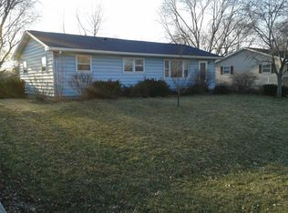 874 Rose Ln, Waterloo, IA 50702