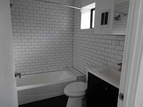4th image of 861 Atlantic Ave APT 10