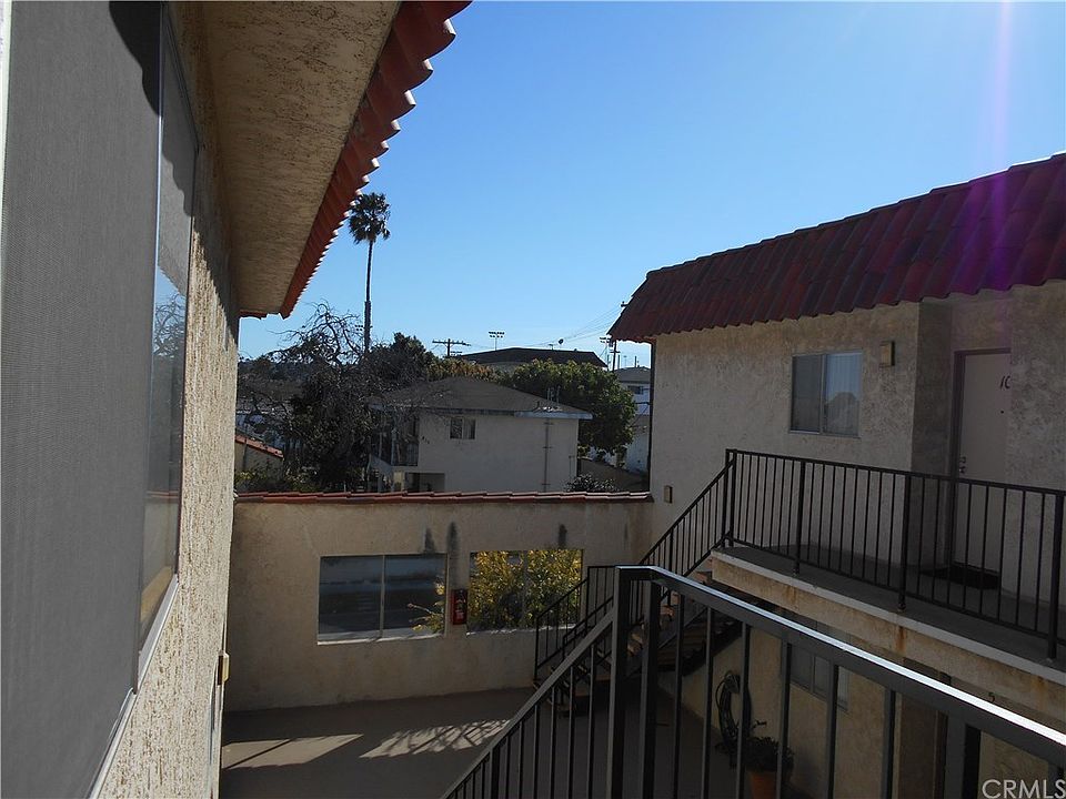 1st image of 939 S Cabrillo Ave