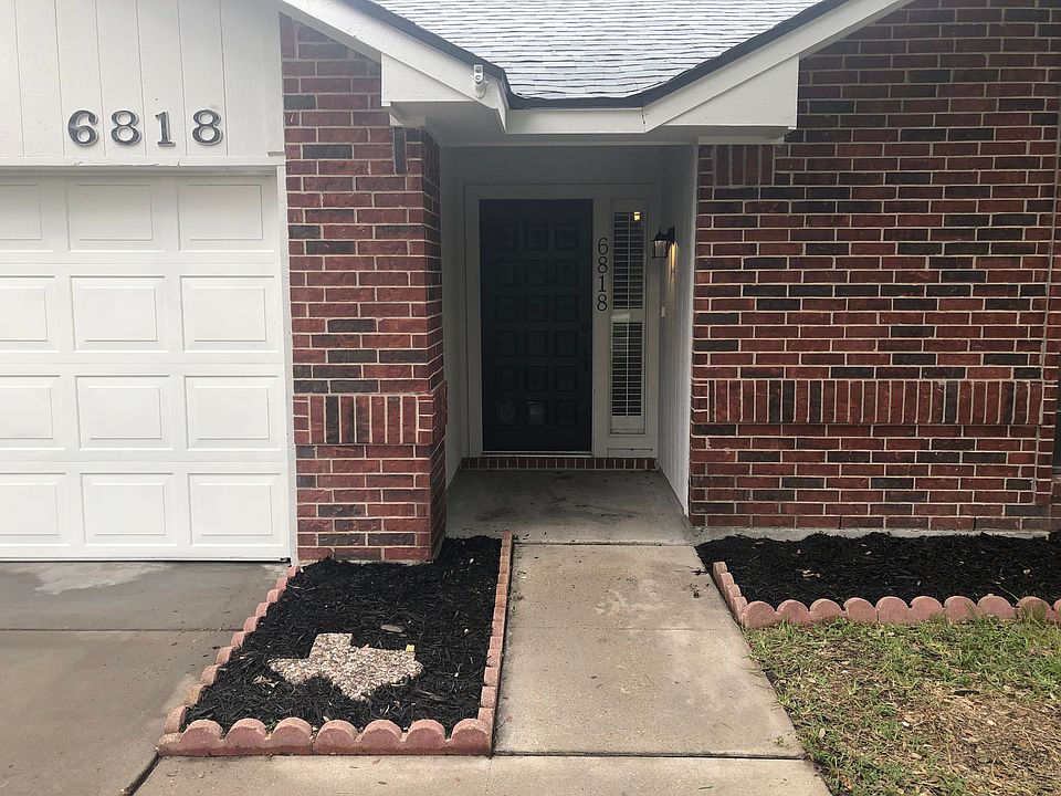 1st image of 6818 Holiday Ln
