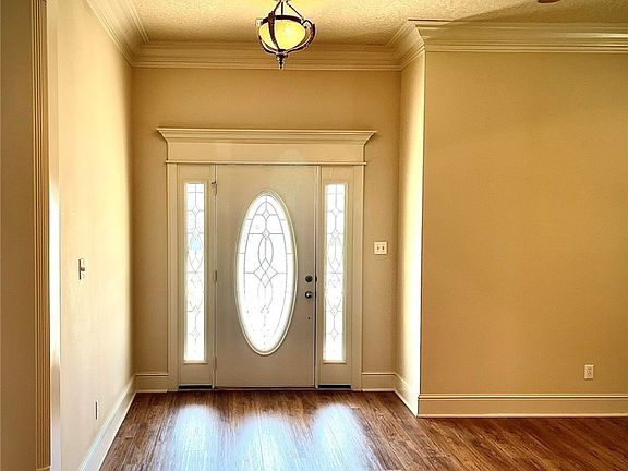 5th image of 49 Stonegate Ct