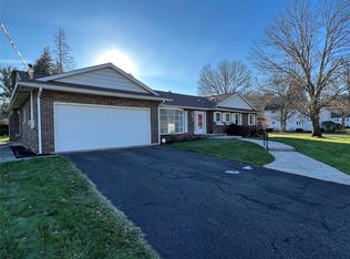 4504 Mercer Pl, Vestal, NY 13850