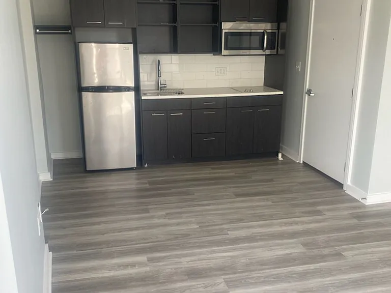 82 Franklin St — Photo 10