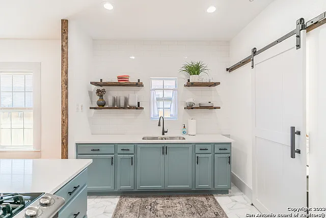 475 E French Pl — Photo 17