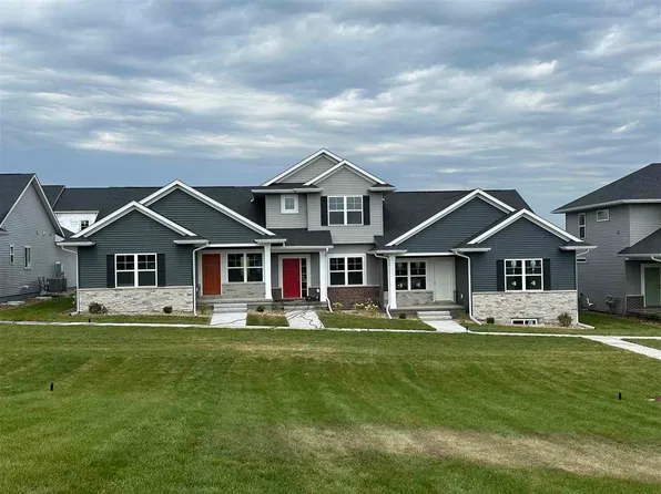 633 Catherine Dr, Tiffin, IA 52340