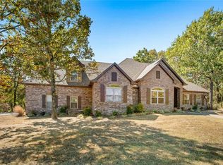 16905 Gum Springs Dr, Siloam Springs, AR 72761
