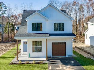 28 Brandy Ln, Portland, ME 04103