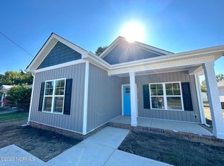 707 S Pollock St, Selma, NC 27576