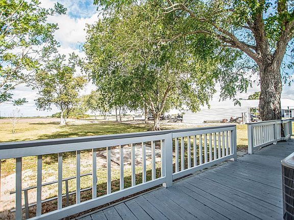 5th image of 190 Hood Rd