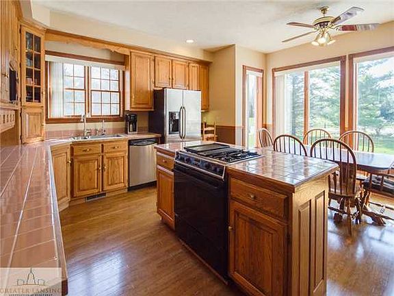 5th image of 3417 Camino Del Sol Dr