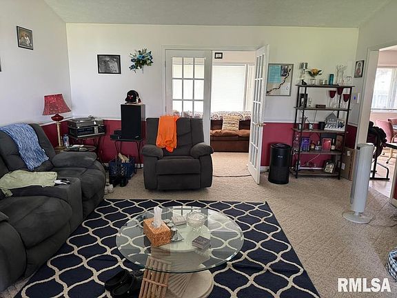 3rd image of 2207 Darren Dr