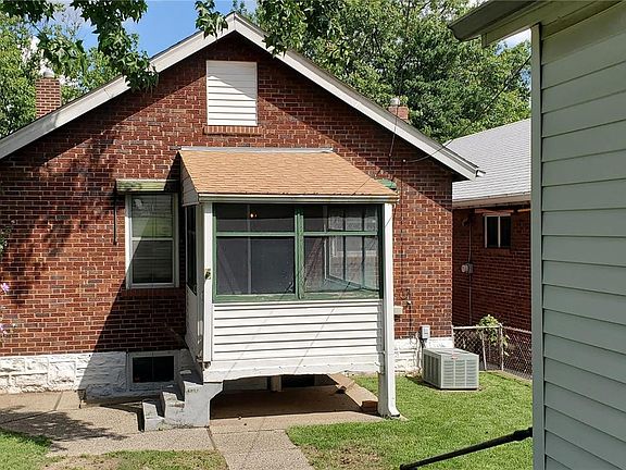 4th image of 3607 Oak Hill Ave