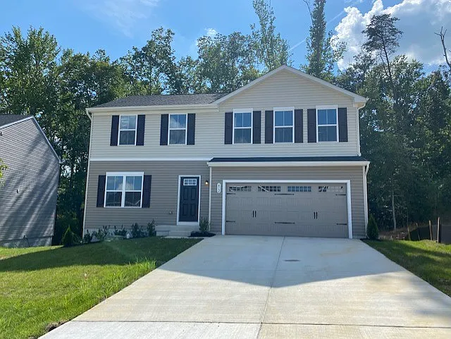4 bed, 2.5 bath, 1900 sqft, $3,100 — Photo 4